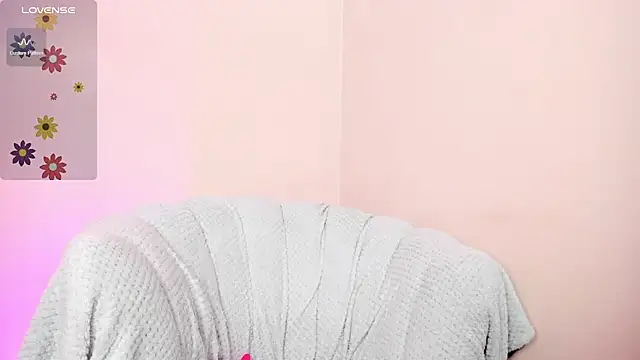 Snapshot of lylah_brosst chatting on July 1, 2026, 9:47 pm lylah brosst online show from July 1, 2026, 9:47 pm