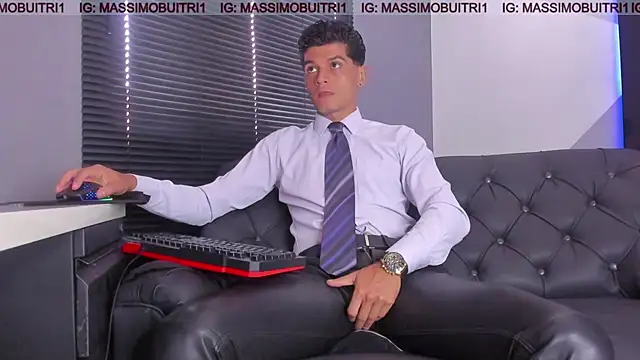 massimo g online show from June 26, 2026, 2:21 pm