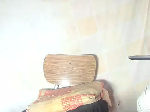 sebasx412 online show from April 17, 2026, 8:56 pm