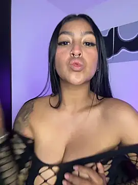 meganjames1 online show from November 6, 2025, 12:11 am