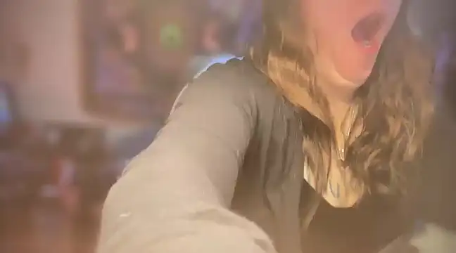 spunlikecottoncandy online show from February 17, 2025, 2:04 pm