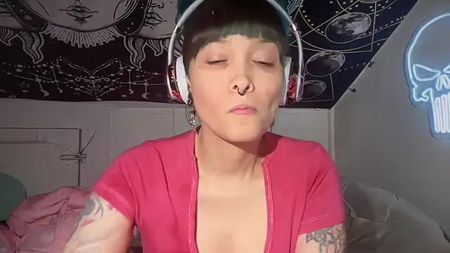 FRRANNKIE online show from January 2, 2025, 4:30 am