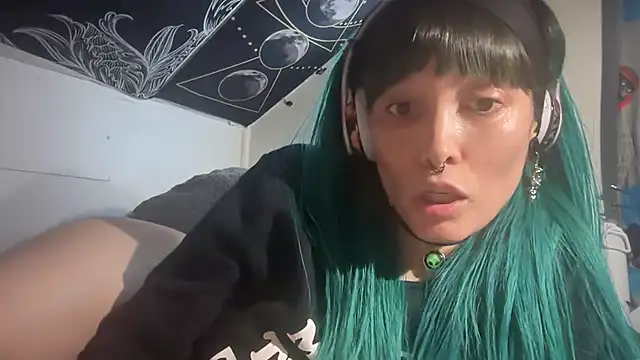 FRRANNKIE online show from January 4, 2025, 8:39 am