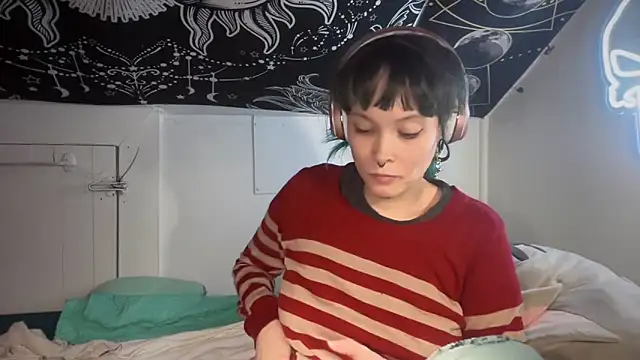 FRRANNKIE online show from January 17, 2025, 12:20 am