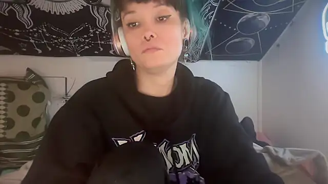 FRRANNKIE online show from March 22, 2025, 5:31 pm