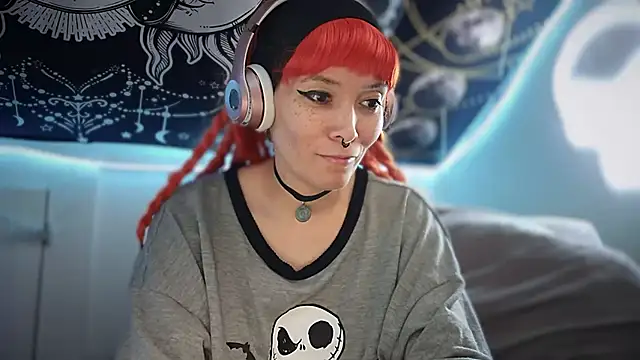 FRRANNKIE online show from September 28, 2025, 2:11 pm