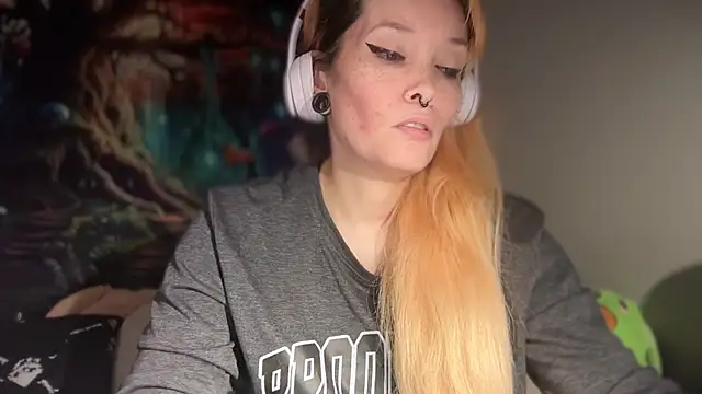 FRRANNKIE online show from March 29, 2026, 9:37 pm