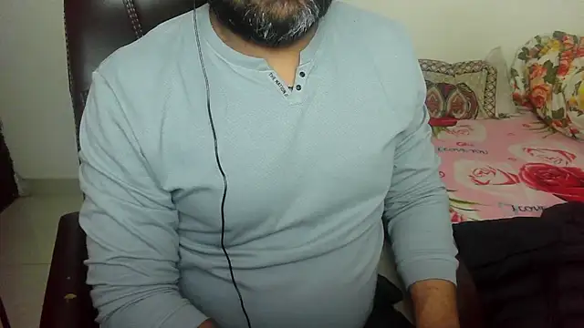 rentarob online show from February 11, 2025, 8:10 pm