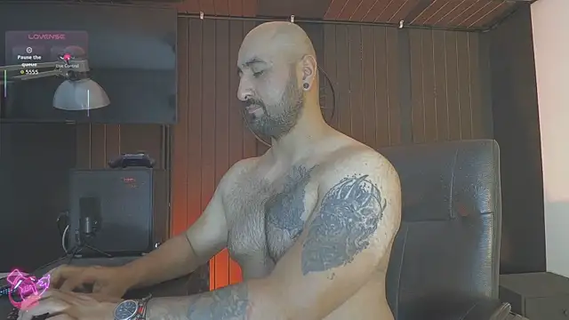 Leon 1234 online show from April 20, 2026, 11:50 pm