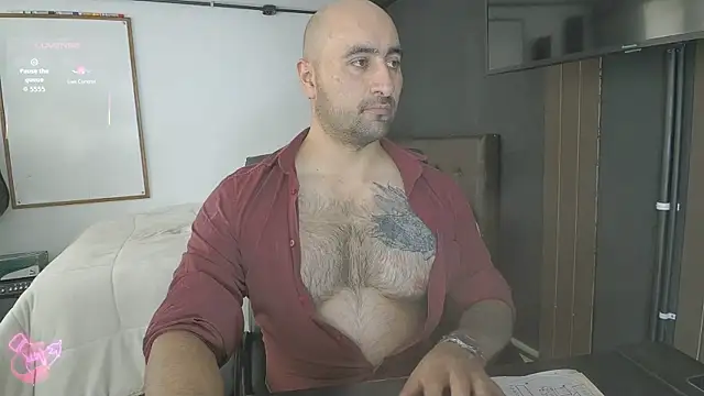 Snapshot of Leon_1234 chatting on July 22, 2026, 4:32 pm Leon 1234 online show from July 22, 2026, 4:32 pm