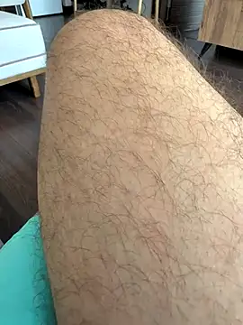 reslerkek31 online show from November 9, 2025, 9:40 am