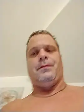 JRock69nKzoo online show from January 14, 2026, 11:31 pm