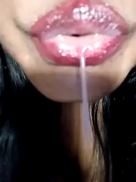 Hotlisa online show from March 5, 2026, 5:20 pm