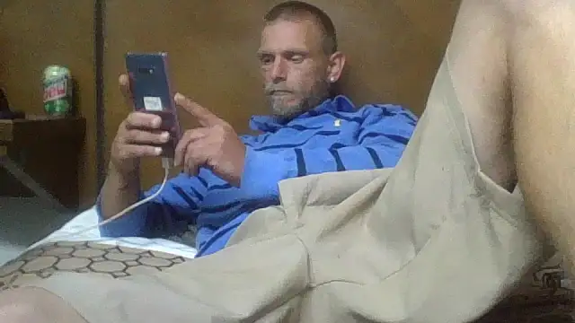Snapshot of daddytim0 chatting on April 25, 2026, 9:56 pm daddytim0 online show from April 25, 2026, 9:56 pm
