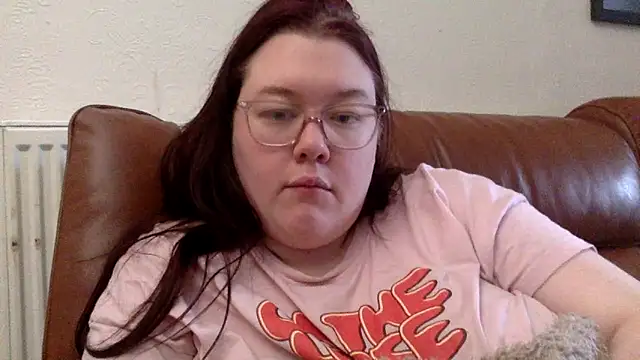 Sexycurvyemilyy online show from September 10, 2025, 1:11 pm