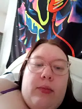 Snapshot of Sexycurvyemilyy chatting on May 9, 2026, 2:44 pm Sexycurvyemilyy online show from May 9, 2026, 2:44 pm