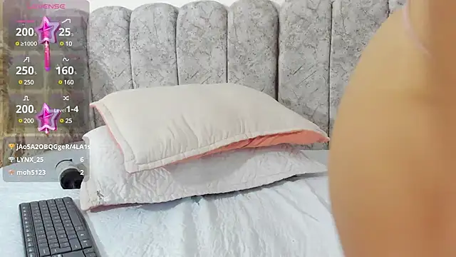 Snapshot of abby_gibson chatting on December 12, 2024, 9:58 pm abby gibson online show from December 12, 2024, 9:58 pm