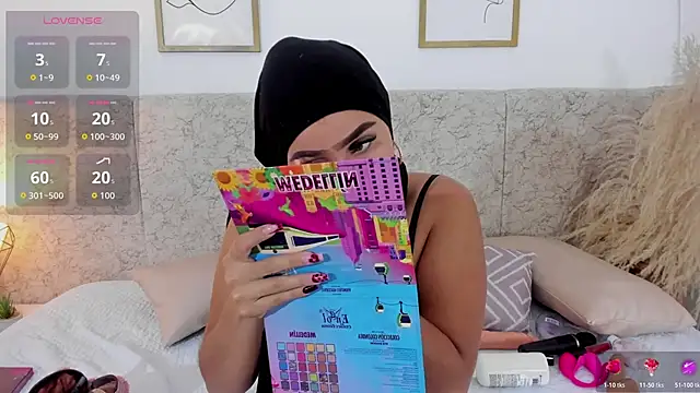 Snapshot of abby_gibson chatting on October 29, 2025, 6:53 pm abby gibson online show from October 29, 2025, 6:53 pm