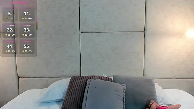 Snapshot of abby_gibson chatting on November 24, 2025, 6:40 pm abby gibson online show from November 24, 2025, 6:40 pm