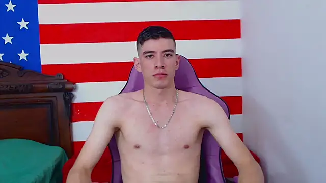 DEIBY BABY online show from December 4, 2024, 7:23 pm