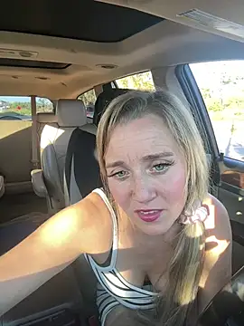 SkyelarSommer online show from December 9, 2024, 9:05 pm