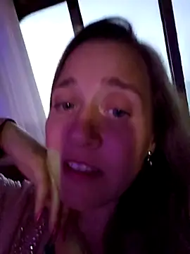 SkyelarSommer online show from March 7, 2025, 11:49 pm