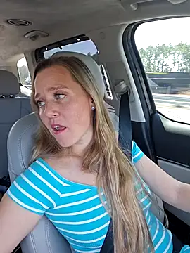 SkyelarSommer online show from February 25, 2026, 5:33 pm