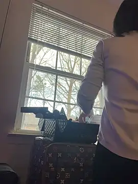 DominiqueX0 online show from February 1, 2025, 1:51 pm