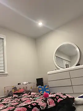 DominiqueX0 online show from February 26, 2025, 11:37 pm