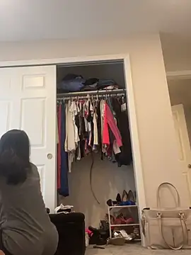 DominiqueX0 online show from March 3, 2025, 10:42 pm