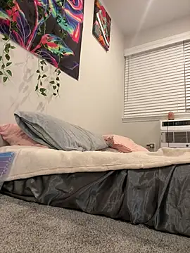 DominiqueX0 online show from March 21, 2025, 12:40 am