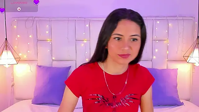 Snapshot of SarahSophia_ chatting on February 8, 2025, 11:33 am SarahSophia online show from February 8, 2025, 11:33 am