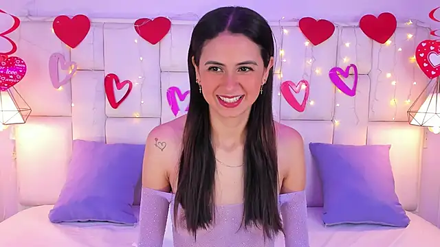 Snapshot of SarahSophia_ chatting on February 25, 2025, 11:30 am SarahSophia online show from February 25, 2025, 11:30 am