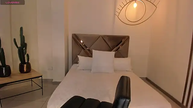 SunnyRivers online show from February 11, 2025, 6:33 pm