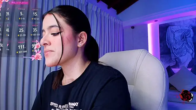 nathalie rivers online show from February 14, 2025, 3:43 am