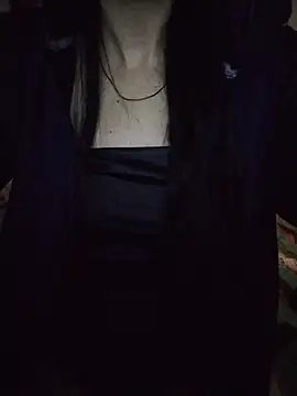 LissaThompsom online show from November 24, 2025, 8:30 pm