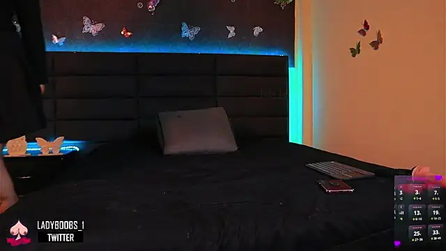 kathieandpovcock1 online show from February 26, 2025, 4:45 pm