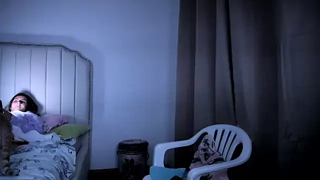 Hanna86 online show from October 31, 2025, 3:51 am