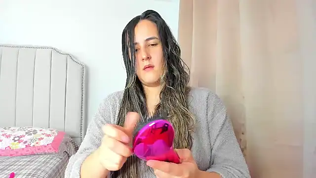 Hanna86 online show from November 29, 2025, 8:01 pm