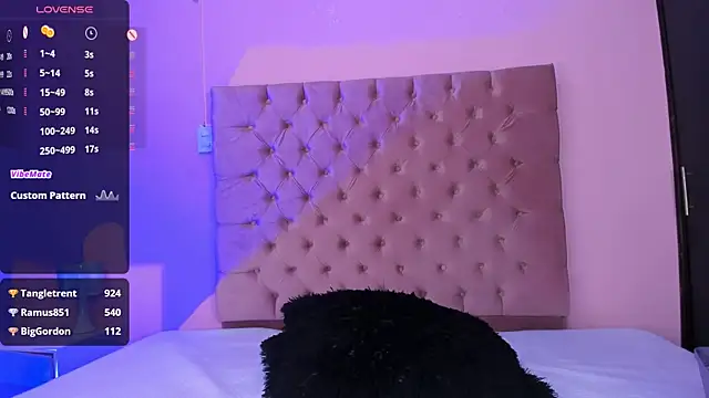 AmyOlimpo online show from February 9, 2025, 4:04 am