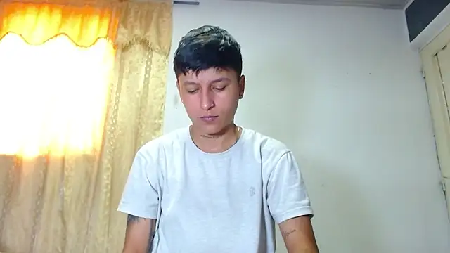 Tamarahryan online show from January 17, 2025, 3:11 pm