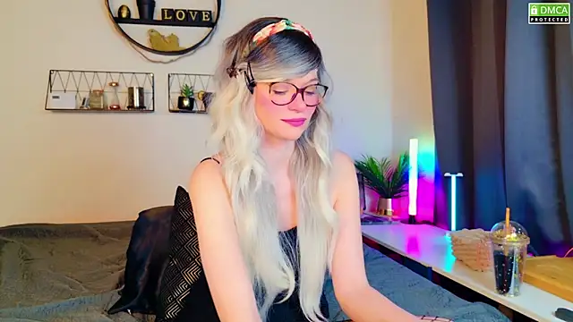 Kittychatte online show from February 23, 2025, 7:44 am