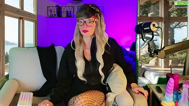 Kittychatte online show from September 13, 2025, 9:20 am