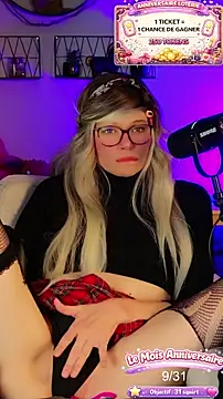 Kittychatte online show from April 13, 2026, 7:30 pm