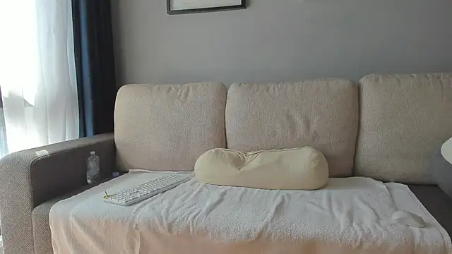 bellahot77 online show from February 28, 2025, 11:25 am