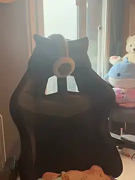 LaPetitechienne1 online show from January 27, 2025, 11:22 am