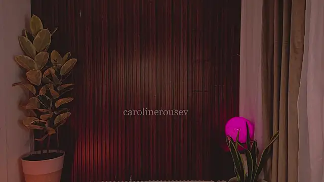 Snapshot of carolinerousev chatting on May 1, 2026, 7:07 pm carolinerousev online show from May 1, 2026, 7:07 pm