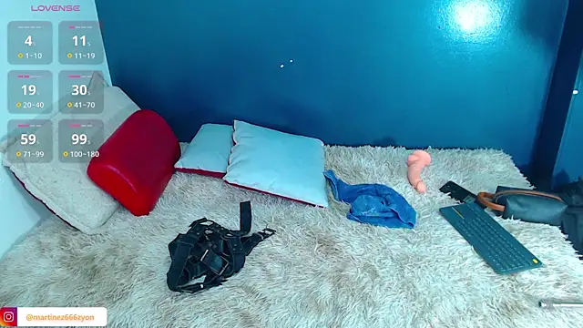  liam harpers  online show from February 19, 2025, 2:34 pm