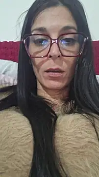 patatinahot87 online show from March 1, 2026, 4:42 pm