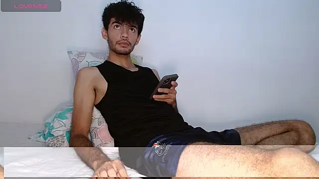 Snapshot of bear_97s chatting on July 9, 2026, 10:25 pm bear 97s online show from July 9, 2026, 10:25 pm